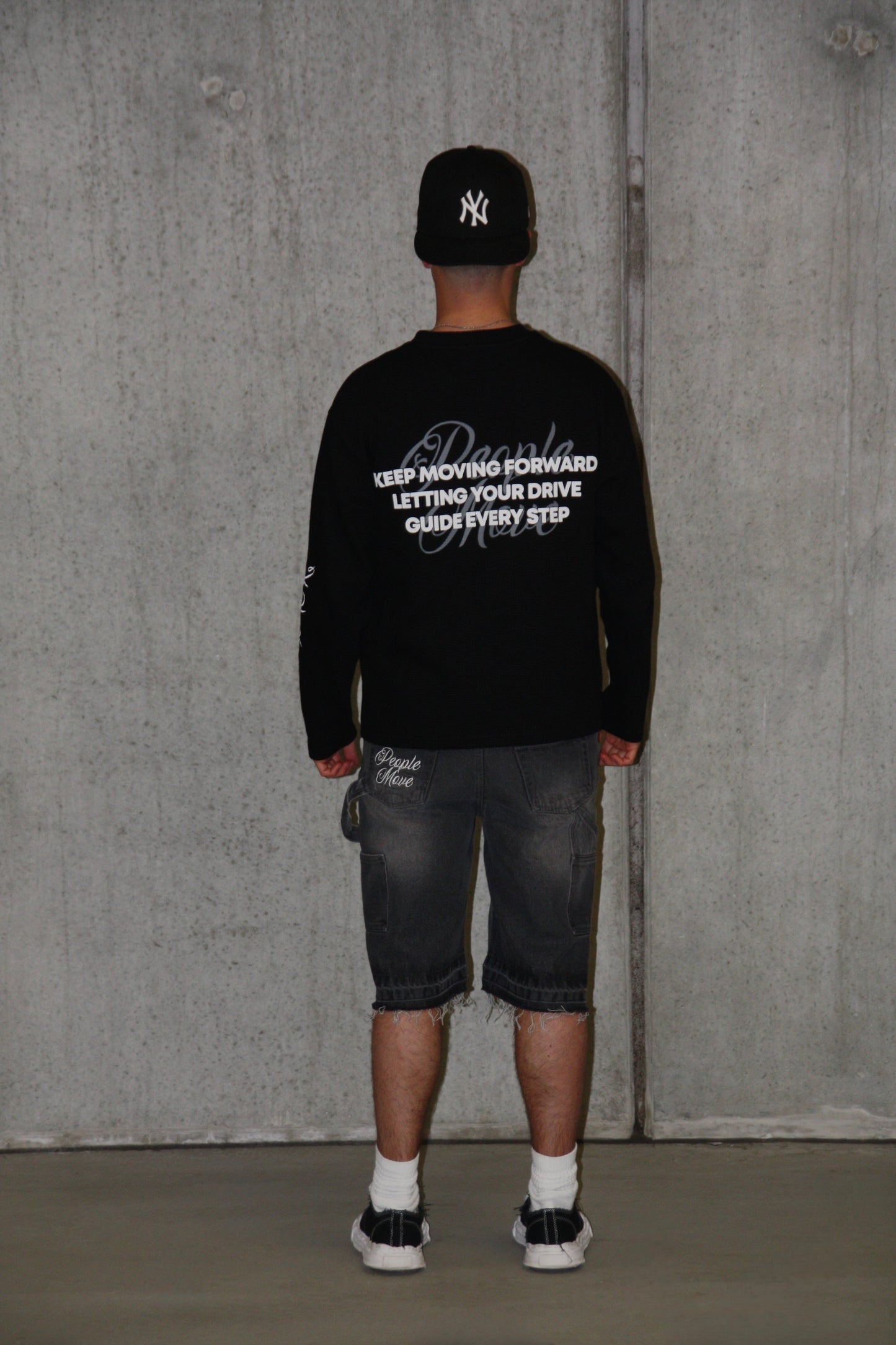 WAFFLE L/S - BLACK