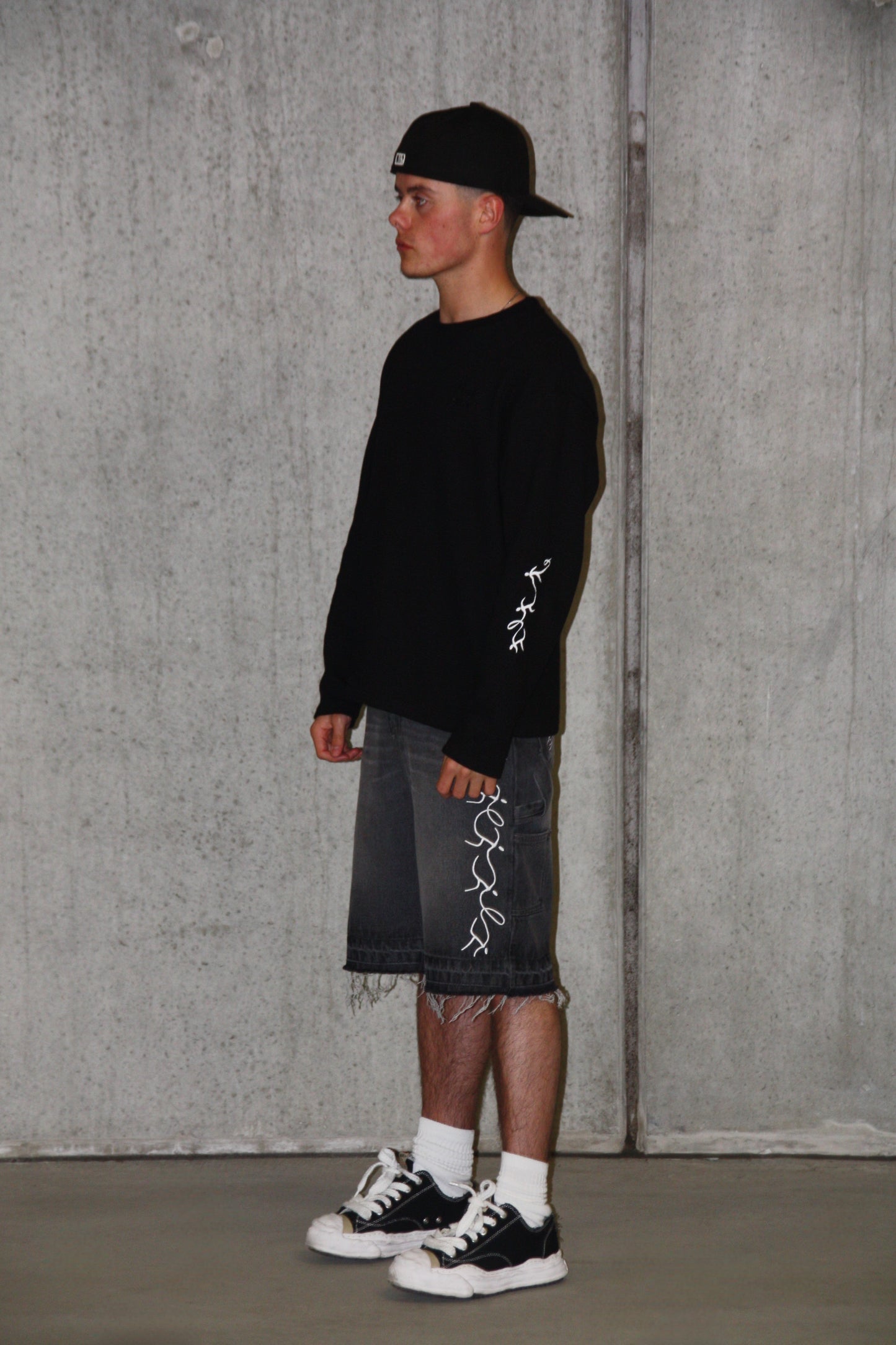 WAFFLE L/S - BLACK